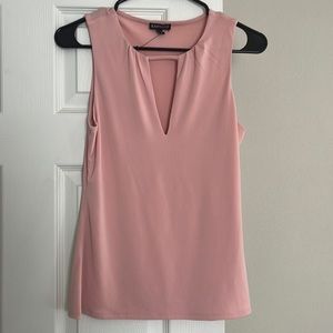 New express keyhole top